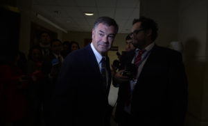 Ossandón se deja querer antes de apoyar a Piñera: 