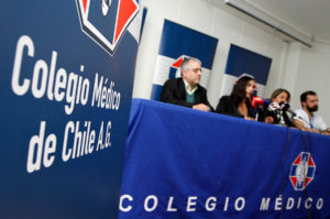 El poder omnímodo del delantal blanco