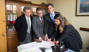 Diputados quieren que menores de edad también sean sometidos a control de identidad