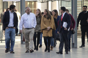 Chile Vamos presenta querella por inscripciones irregulares a partidos del Frente Amplio