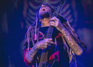 El duro mensaje del guitarrista de Korn tras enterarse de la muerte de Chester Bennington