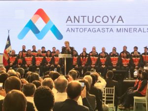 Presidenta Michelle Bachelet inauguró nueva Minera Antucoya con corte de cinta