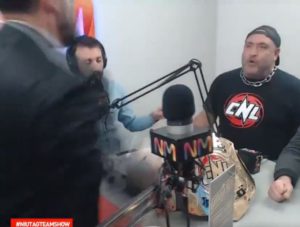 VIDEO | Ariel Levy explotó en programa en vivo y lanzó café caliente a finalista de 