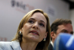 Goic desmiente a Guillier y afirma que no han hablado “de ningún acuerdo programático”