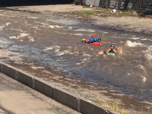 VIDEOS | Transkayak: jóvenes se lanzan al 