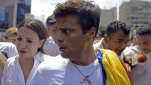 VIDEOS | Nicolás Maduro ordena que Leopoldo López vuelva a la cárcel en operativo estilo CNI