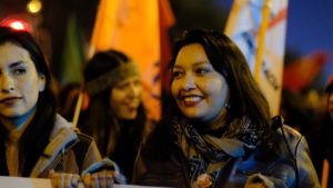 El accidente de tránsito con consumo de alcohol que complica candidatura de la compañera de Giorgio Jackson
