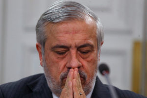 Avalancha de respuestas al ex ministro Mañalich por comentario sobre 