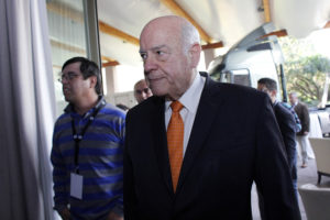 José Miguel Insulza se abre a competir como candidato a senador por Arica