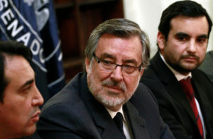 El cariñoso saludo de Alejandro Guillier a Goic tras anunciar que sigue en carrera a La Moneda