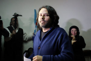 Alberto Mayol acusa que su candidatura parlamentaria no está en 