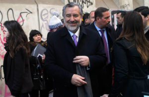 Alejandro Guillier a Piñera: 