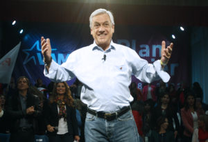 Sebastián Piñera sube cuatro puntos en Cadem en medio de crisis del Frente Amplio