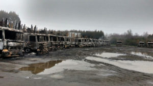 Fiscalía asegura que WAM se adjudicó quema de 29 camiones forestales en Los Ríos