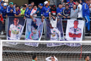 FOTOS | La campaña de Los de Abajo para que Beausejour, Vilches, Jara y Caroca dejen la U