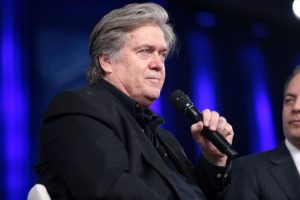Steve Bannon, el polémico asesor de Trump, deja el equipo de la Casa Blanca