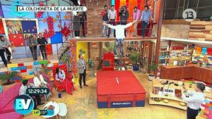 VIDEO | Yuhui con cuello ortopédico llama a la calma a sus seguidores tras caída en 