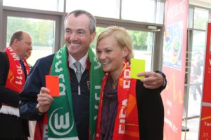 Bibiana Steinhaus debuta como la primera árbitro en la Bundesliga