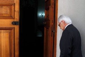 Diputados aprueban interpelación contra ministro del Interior por proyecto de migración