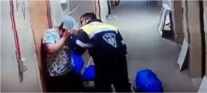 Ministra de Salud confirma que paramédico que golpeó a su pareja embarazada fue despedido