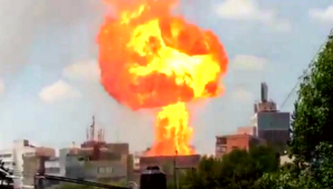 VIDEO | Terremoto en México: enorme explosión en fábrica agudiza la emergencia