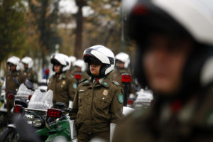 Por error técnico rechazan recurso de protección a carabinera que se le negó amamantar