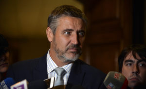 FOTO | Fulvio Rossi copia las ideas de Chile Vamos para hacer su franja y vincula inmigración con delincuencia