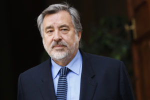 Fiscalía investigará a senadores y Guillier explica informes piratas: 