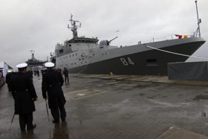 Impresentable: cabo de la Armada fue sorprendido manejando en estado de ebriedad y con licencia falsa