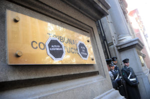 Senadores presentan recurso contra el TC por 