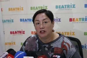 Beatriz Sánchez se suma a Camila Vallejo: buscará reducir la jornada laboral si gana las elecciones