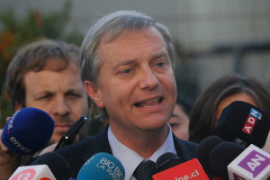 José Antonio Kast pide seguir consejo de Trump y 