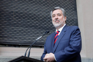 Guillier y frase de Piñera que asocia crecimiento con su liderazgo: 