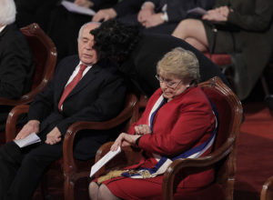 VIDEO | Bachelet se retiró del Te Deum durante el himno y los evangélicos reaccionaron como barrabrava