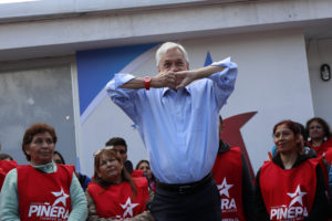 Agenda paralela a Bachelet: Piñera se reunirá hoy con Obama en Washington e irá a programa de TV