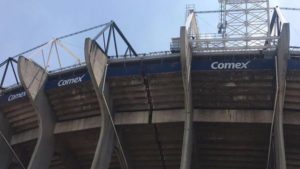 VIDEO | Gigantesca grieta se abrió en el Estadio Azteca durante nuevo terremoto