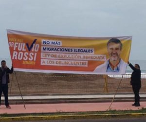 Fulvio Rossi defiende polémico cartel sobre inmigrantes ilegales: 