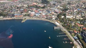 Detectan descargas de aguas servidas en lago Llanquihue