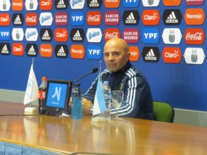 Jorge Sampaoli amenaza con renuncia a la selección de Argentina
