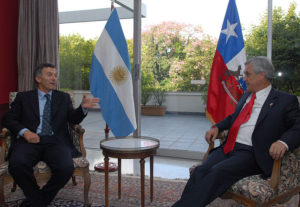 Piñera aplaude triunfo legislativo de Macri y le pide 