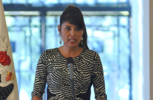 Karen Rojo, alcaldesa cercana a Chile Vamos, da su apoyo a Alejandro Guillier