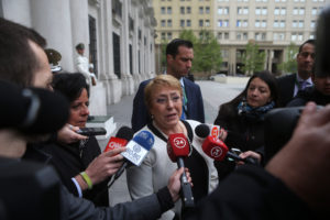 Bachelet descarta crisis en La Moneda: 