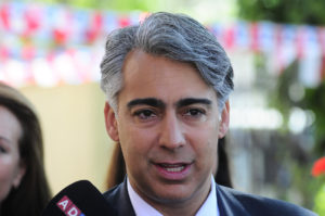 ME-O desesperado por conseguir el apoyo de Lagos: 