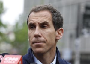 Santiago logra reducir deuda en educación a $14 mil millones