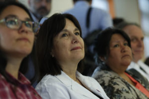 Ministra de Salud postula a millonario bono de retiro para funcionarios