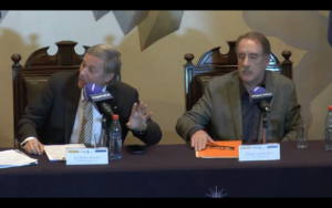 El momento en que Eduardo Artés trata de 