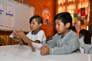Lanzan programa de educación digital y conservación de la lengua aymara