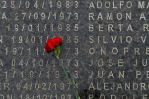 Condenan a 35 agentes de la DINA por secuestro y desaparición de embarazada