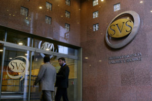 Abogado de LarrainVial asegura que multa de SVS fue “para satisfacer al vulgo”