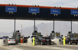 Candidata de Amplitud denuncia que vecinos de Llay-Llay están obligados a pagar peaje para llegar a sus hogares